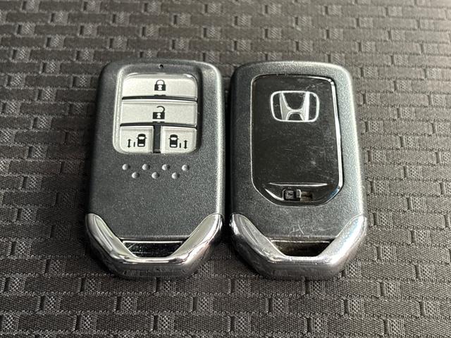 ステップワゴンスパーダ スパーダ・クールスピリットホンダセンシング　禁煙車　ワンオーナー　純正１０インチメモリーナビ　リア席モニター　リアカメラ　ＥＴＣ２．０　純正前後ドラレコ　両側パワースライドドア　シートヒーター　ＬＥＤヘッドライト　ホンダセンシング　パドルシフト（27枚目）