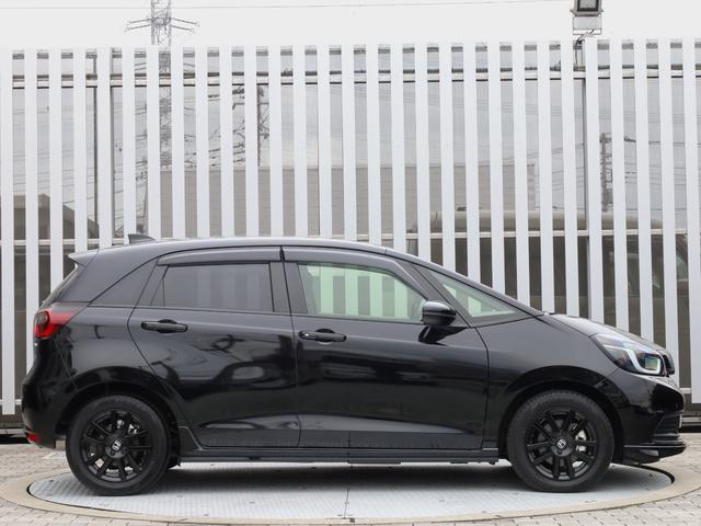 フィット e:HEVホームブラックスタイル 純正9インチナビ・ドラレコ前後・ETC(4枚目)