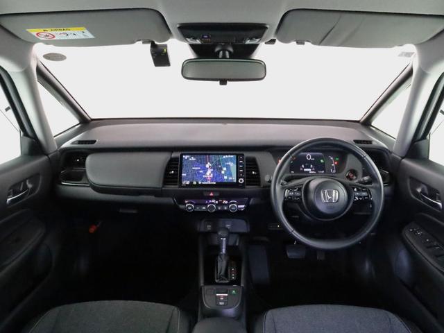 フィット e:HEVホームブラックスタイル 純正9インチナビ・ドラレコ前後・ETC(10枚目)