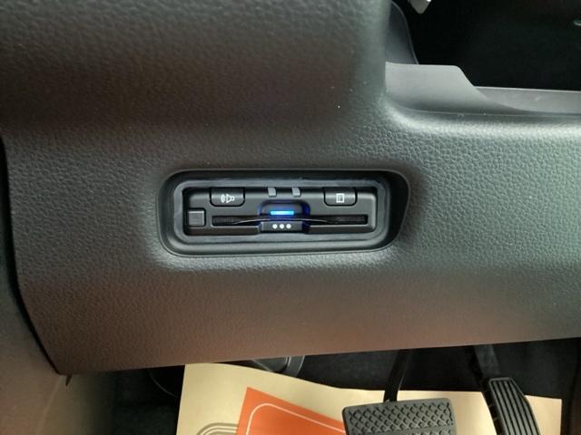 フリード e:HEVエアーEX 元当社デモカー■禁煙車■LEDライト■スマ-トキ-■サイドエアーバック■シートヒーター■アルミ■メモリーナビ■バックカメラ■フルセグ■CD■DVD■BT■Mサーバー■ETC(17枚目)