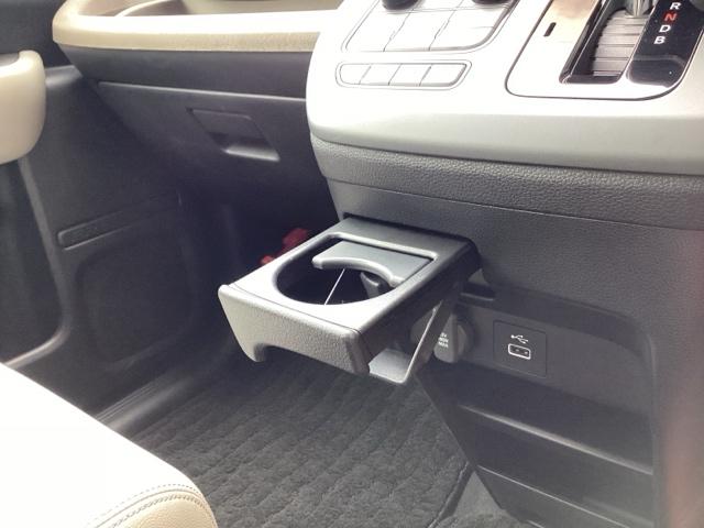 フリード e:HEVエアーEX 元当社デモカー■禁煙車■LEDライト■スマ-トキ-■サイドエアーバック■シートヒーター■アルミ■メモリーナビ■バックカメラ■フルセグ■CD■DVD■BT■Mサーバー■ETC(18枚目)