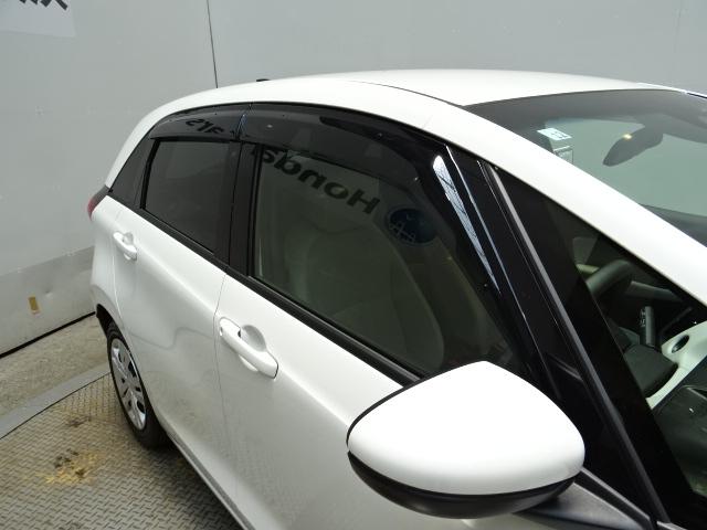 フィット ホーム　ワンオーナー　ホンダセンシング　純正メモリーナビ　リアカメラ　ＣＤ　ＬＥＤヘッドライト　純正前後ドライブレコーダー　前後誤発進抑制　ＡＵＸ　電動格納ドアミラー　レーンキープアシスト　ＢＴ　１オーナ（5枚目）