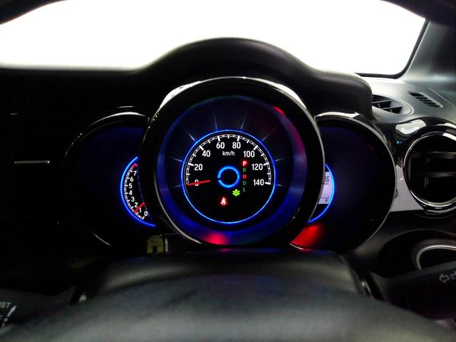 メーターも見易いレイアウトなので安心ドライブをサポートします☆