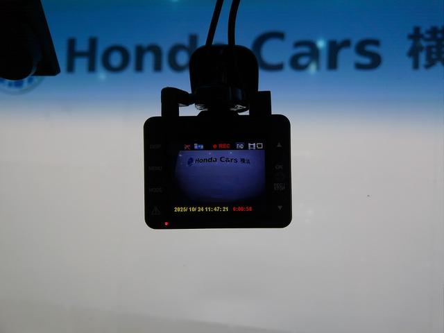 Ｎ－ＢＯＸ Ｇ・Ｌパッケージ　ギャザズ純正メモリーナビ　リアカメラ　社外前後ドライブレコーダー　両側電動スライドドア　ＥＴＣ　Ｂｌｕｅｔｏｏｔｈオーディオ　ＨＩＤヘッドライト　社外アルミホイール　ワンオーナー　電動格納式ミラー（5枚目）