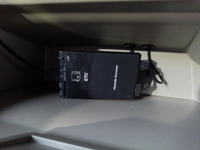 Ｎ－ＢＯＸ Ｇ・Ｌパッケージ　ギャザズ純正メモリーナビ　リアカメラ　社外前後ドライブレコーダー　両側電動スライドドア　ＥＴＣ　Ｂｌｕｅｔｏｏｔｈオーディオ　ＨＩＤヘッドライト　社外アルミホイール　ワンオーナー　電動格納式ミラー（7枚目）