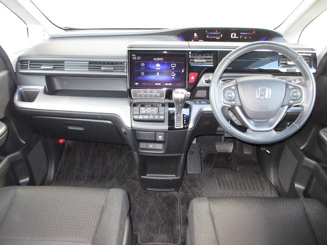 ステップワゴンスパーダ スパーダホンダセンシング 純正メモリーナビ リアカメラ Bluetoothオーディオ ドライブレコーダー ETC リアカメラ 純正アルミ 両側電動スライドドア LEDヘッドライト LEDフォグライト ワンオーナー 盗難防止(9枚目)