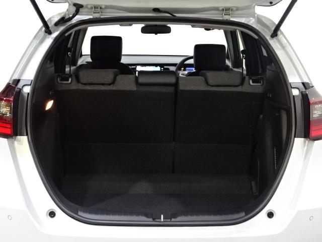 フィット e:HEVホーム 当社デモカー 禁煙 HondaSENSING 純正メモリーナビ フルセグ ブルートゥースオーディオ リアカメラ ETC2.0 LEDライト オートライト ハーフシェイドウインドウ パーキングセンサー(19枚目)