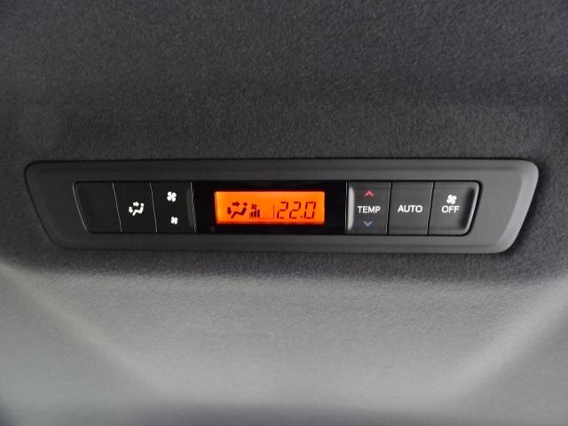 ノア SiダブルバイビーII ワンオーナー 純正SDナビゲーション フルセグ リアカメラ DVD CD BTオーディオ 両側電動スライドドア ドアバイザー ETC 純正16インチアルミホイール 横滑防止装置 PCS スマートキ-(7枚目)