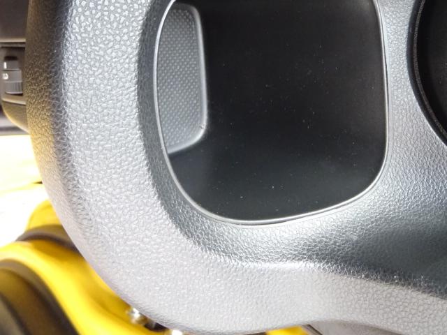 フィット G ETC CDチューナー イモビライザー キーレス フロアマット ワンオーナー 寒冷地仕様 安全ボディ 運転席助手席エアバッグ 盗難防止システム エアコン ABS パワーウィンドウ 1オーナー パワステ(8枚目)