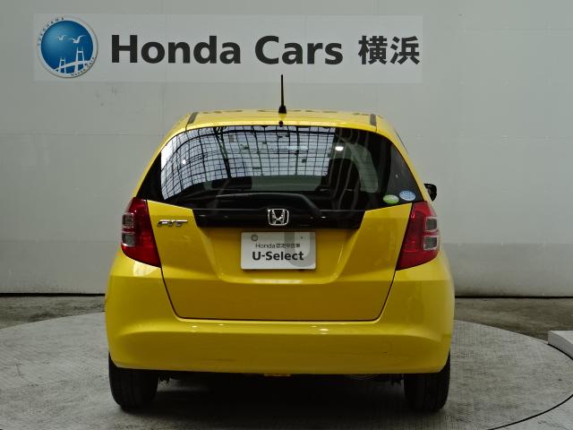 フィット G ETC CDチューナー イモビライザー キーレス フロアマット ワンオーナー 寒冷地仕様 安全ボディ 運転席助手席エアバッグ 盗難防止システム エアコン ABS パワーウィンドウ 1オーナー パワステ(20枚目)