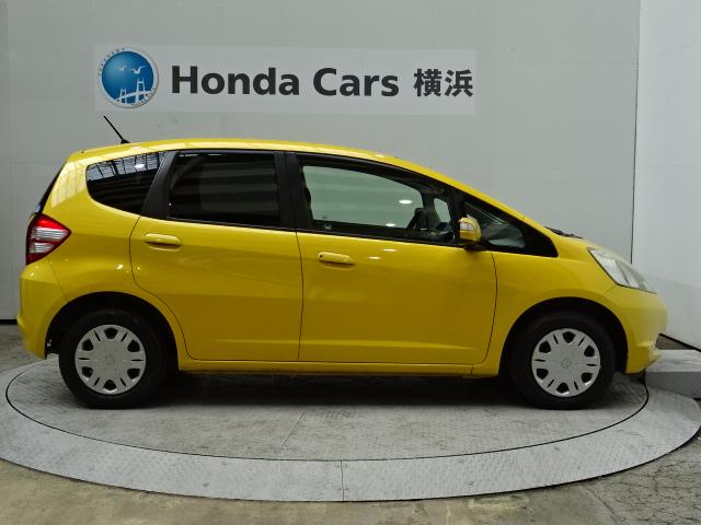 フィット G ETC CDチューナー イモビライザー キーレス フロアマット ワンオーナー 寒冷地仕様 安全ボディ 運転席助手席エアバッグ 盗難防止システム エアコン ABS パワーウィンドウ 1オーナー パワステ(22枚目)