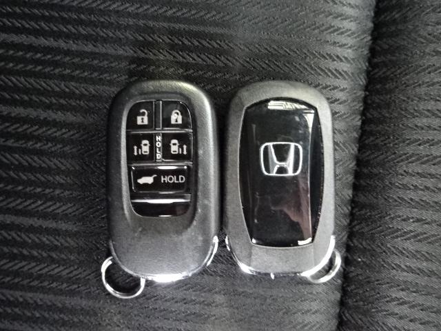 ステップワゴン スパーダ 7人 HondaSENSING 前後ドラレコ メモリーナビ 後席モニター BSI シートヒーター ETC USB Bluetoothオーディオ LEDライト パドルシフト ワンオーナー WAC 記録簿(16枚目)
