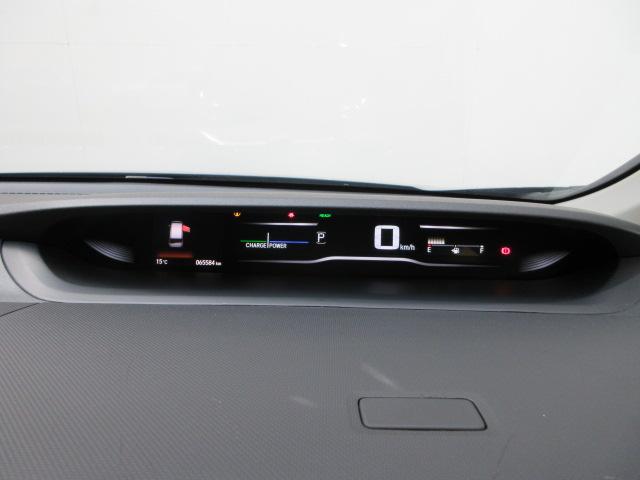 ステップワゴンスパーダ ｅ：ＨＥＶスパーダＧ・ＥＸホンダセンシング　７人　前後ドラレコ　メモリーナビ　全周囲カメラ　フルセグ　ＤＶＤ　ＣＤ　シートヒーター　両側電動スライドドア　純正アルミ　ＥＴＣ　Ｂｌｕｅｔｏｏｔｈ　ＵＳＢ　ドアバイザー　ワンオーナー　エアバック（16枚目）