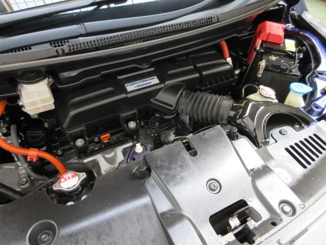 ステップワゴンスパーダ ｅ：ＨＥＶスパーダＧ・ＥＸホンダセンシング　７人　前後ドラレコ　メモリーナビ　全周囲カメラ　フルセグ　ＤＶＤ　ＣＤ　シートヒーター　両側電動スライドドア　純正アルミ　ＥＴＣ　Ｂｌｕｅｔｏｏｔｈ　ＵＳＢ　ドアバイザー　ワンオーナー　エアバック（31枚目）