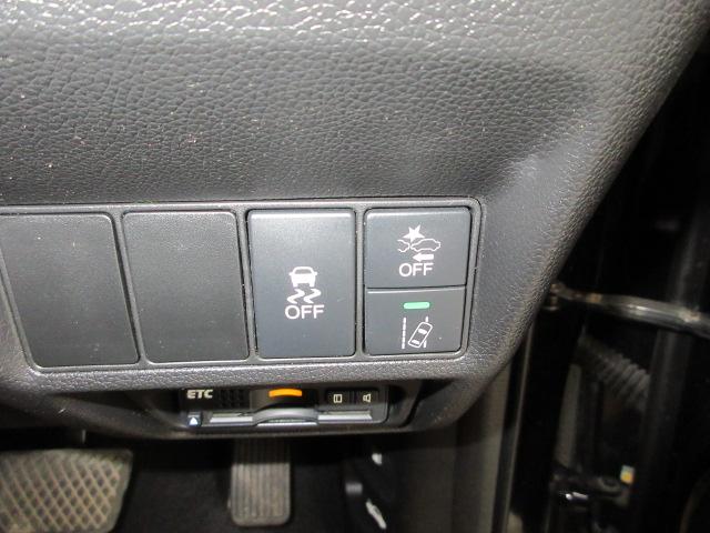 ステップワゴンスパーダ スパーダアドバンスパッケージβ 衝突被害軽減ブレーキ ターボ 純正メモリーナビ フルセグ ブルートゥースオーディオ ETC リアカメラ 後席モニター HondaSENSING 両側電動スライドドア スマキー プラズマクラスター 禁煙(13枚目)