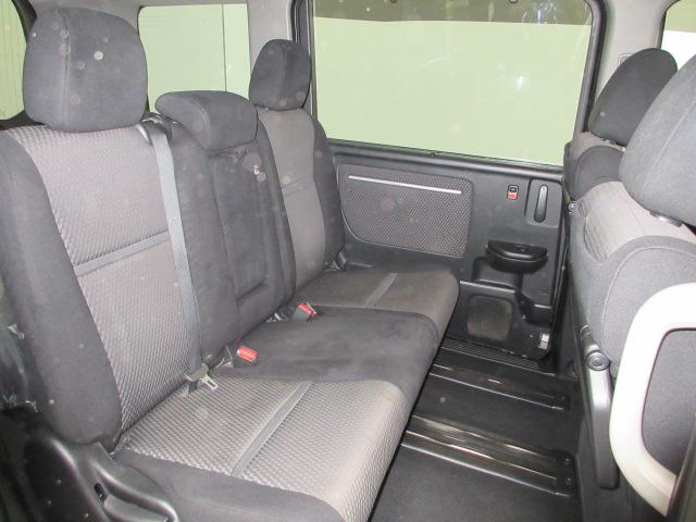 ステップワゴンスパーダ スパーダアドバンスパッケージβ 衝突被害軽減ブレーキ ターボ 純正メモリーナビ フルセグ ブルートゥースオーディオ ETC リアカメラ 後席モニター HondaSENSING 両側電動スライドドア スマキー プラズマクラスター 禁煙(24枚目)