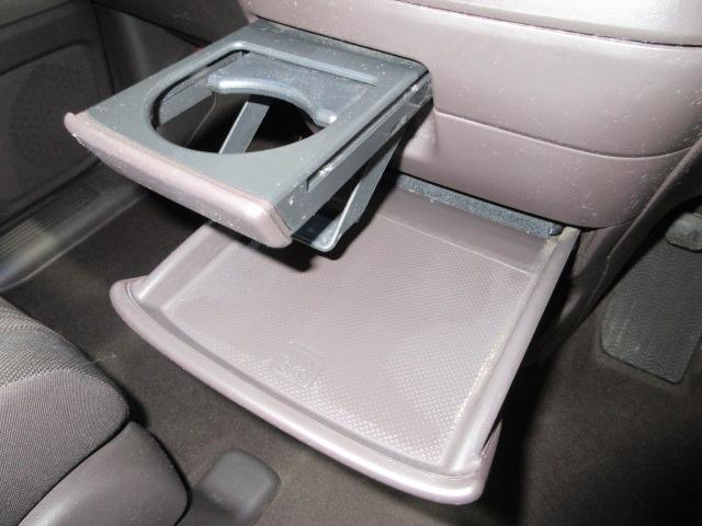 フリード Ｇ・ホンダセンシング　６人乗り仕様　禁煙車　純正９インチメモリーナビ　リアカメラ　ＣＤ　ＤＶＤ　Ｂｌｕｅｔｏｏｔｈ　両側電動スライドドア　ＥＴＣ　ＬＥＤヘッドライト　オートライト　ドアバイザー　ワンオーナー　Ｆセグ　ＶＳＡ（11枚目）