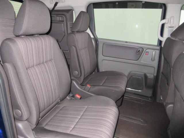 フリード Ｇ・ホンダセンシング　６人乗り仕様　禁煙車　純正９インチメモリーナビ　リアカメラ　ＣＤ　ＤＶＤ　Ｂｌｕｅｔｏｏｔｈ　両側電動スライドドア　ＥＴＣ　ＬＥＤヘッドライト　オートライト　ドアバイザー　ワンオーナー　Ｆセグ　ＶＳＡ（18枚目）