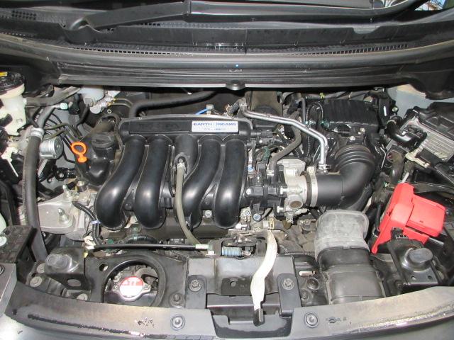 フリード Ｇ・ホンダセンシング　６人乗り仕様　禁煙車　純正９インチメモリーナビ　リアカメラ　ＣＤ　ＤＶＤ　Ｂｌｕｅｔｏｏｔｈ　両側電動スライドドア　ＥＴＣ　ＬＥＤヘッドライト　オートライト　ドアバイザー　ワンオーナー　Ｆセグ　ＶＳＡ（27枚目）