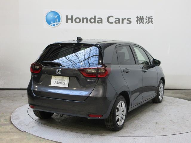 フィット ｅ：ＨＥＶホーム　当社デモカー　禁煙車　ＨｏｎｄａＳＥＮＳＩＮＧ　純正メモリーナビ　フルセグ　ブルートゥースオーディオ　リアカメラ　ＥＴＣ２．０　ＬＥＤヘッドライト　ＵＳＢ　パーキングセンサー　ＬＥＤライト　クリソナ（20枚目）