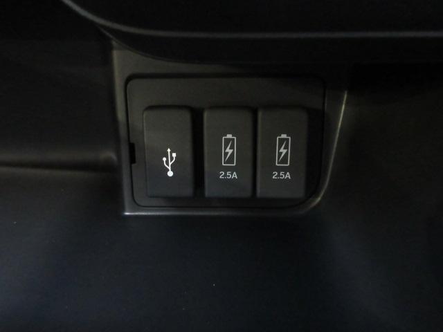 Ｎ－ＢＯＸカスタム Ｌターボ　ＨｏｎｄａＳＥＮＳＩＮＧ　衝突被害軽減ブレーキ　ディスプレイオーディオ　リアカメラ　ワンセグ　両側電動スライドドア　シートヒーター　ＥＴＣ　純正アルミ　パドルシフト　ワンオーナー　ＬＥＤライト　スマキ（10枚目）