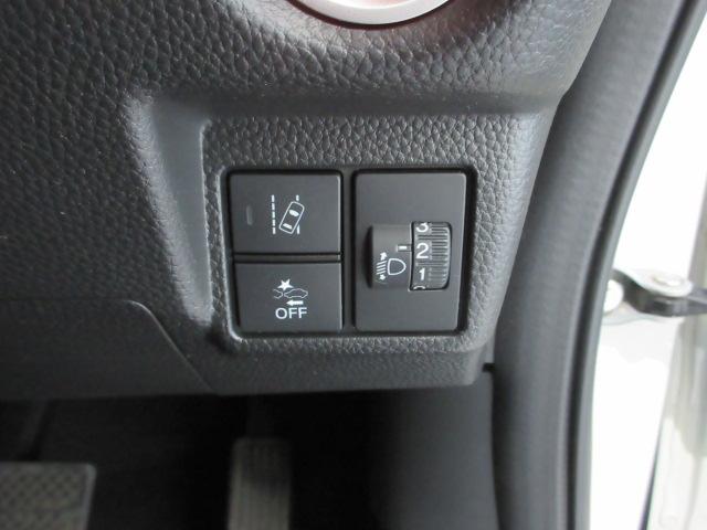 Ｎ－ＢＯＸカスタム Ｌターボ　ＨｏｎｄａＳＥＮＳＩＮＧ　衝突被害軽減ブレーキ　ディスプレイオーディオ　リアカメラ　ワンセグ　両側電動スライドドア　シートヒーター　ＥＴＣ　純正アルミ　パドルシフト　ワンオーナー　ＬＥＤライト　スマキ（12枚目）