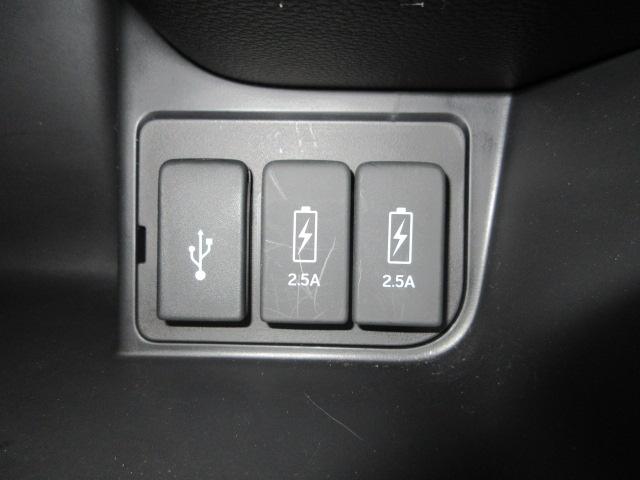 Ｎ－ＢＯＸカスタム Ｇ・Ｌターボホンダセンシング　衝突被害軽減ブレーキ　純正メモリーナビ　フルセグ　Ｂｌｕｅｔｏｏｔｈオーディオ　　シートヒーター　ＤＶＤ　ＣＤ　ＥＴＣ　両側電動スライドドア　リアカメラ　ＬＥＤライト　オートエアコン　スマキー　禁煙（12枚目）