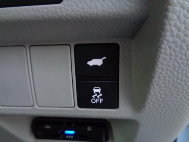 パワーテールゲートも付いてますよ。