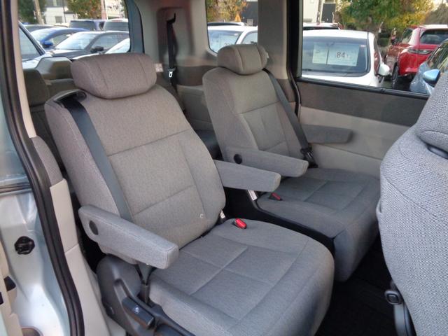 後部座席も広くて快適です！