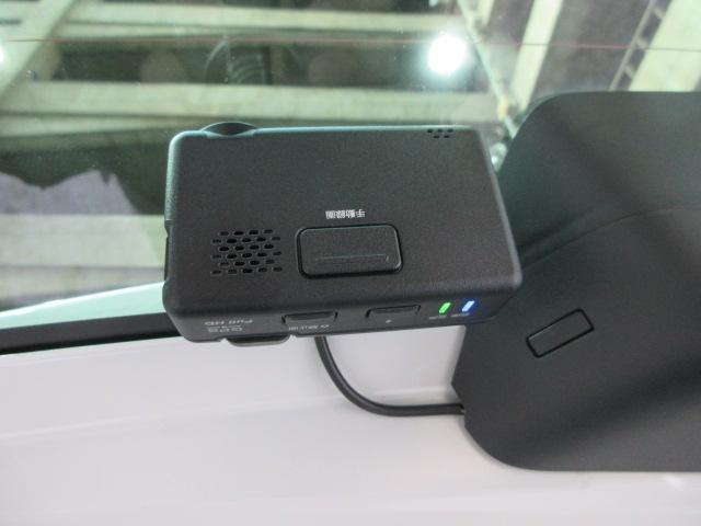 Ｎ－ＯＮＥ プレミアムツアラー　ターボエンジン　ＨｏｎｄａＳＥＮＳＩＮＧ　前後ドラレコ　純正メモリーナビ　Ｂｌｕｅｔｏｏｔｈオーディオ　ＬＥＤライト　シートヒーター　リヤカメラ　ＥＴＣ　ドアバイザー　プラズマクラスター　スマキー（7枚目）