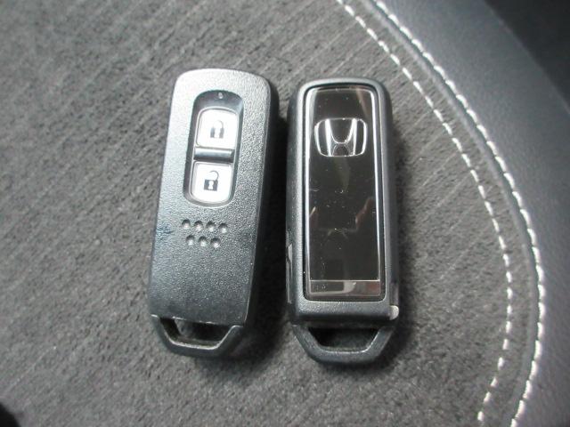 Ｎ－ＯＮＥ プレミアムツアラー　ターボエンジン　ＨｏｎｄａＳＥＮＳＩＮＧ　前後ドラレコ　純正メモリーナビ　Ｂｌｕｅｔｏｏｔｈオーディオ　ＬＥＤライト　シートヒーター　リヤカメラ　ＥＴＣ　ドアバイザー　プラズマクラスター　スマキー（18枚目）