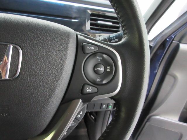 ステップワゴンスパーダ スパーダ・クールスピリットホンダセンシング　７人　前後ドライブレコーダー　ギャザズ純正メモリーナビ　リアカメラ　後席モニター　両側電動スライドドア　シートヒーター　ＥＴＣ２．０　パドルシフト　Ｂｌｕｅｔｏｏｔｈオーディオ　ワンオーナー　地ＴＶ（9枚目）