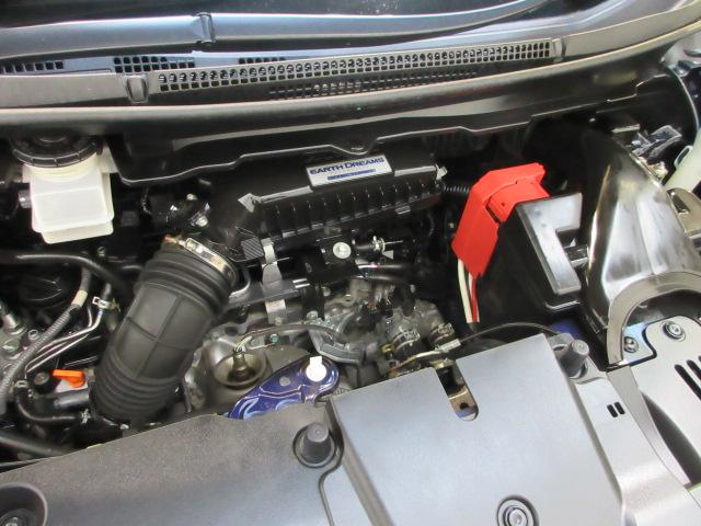 ステップワゴンスパーダ スパーダ・クールスピリットホンダセンシング　７人　前後ドライブレコーダー　ギャザズ純正メモリーナビ　リアカメラ　後席モニター　両側電動スライドドア　シートヒーター　ＥＴＣ２．０　パドルシフト　Ｂｌｕｅｔｏｏｔｈオーディオ　ワンオーナー　地ＴＶ（32枚目）