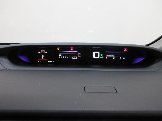 ステップワゴンスパーダ スパーダクールスピリットアドバンスパッケージα　８人　ＨｏｎｄａＳＥＮＳＩＮＧ　ドライブレコーダー　メモリーナビ　リアカメラ　後席モニター　シートヒーター　両側電動スライドドア　ＥＴＣ　純正アルミホイール　パドルシフト　ワンオーナー　フルセグ（17枚目）