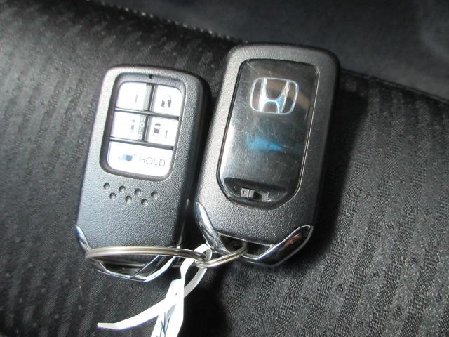 オデッセイ アブソルート・EX 7人乗り仕様 禁煙車 前後純正ドライブレコーダー ETC 純正10インチメモリーナビ HondaSENSING 両側電動スライドドア マルチビューモニター パーキングセンサー ブラインドスポット(20枚目)