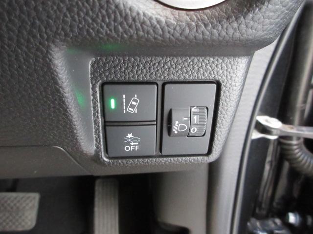 N-BOXカスタム Lターボ ホンダセンシング 衝突被害軽減ブレーキ メモリーナビ Bluetoothオーディオ フルセグ ETC パーキングセンサー 両側電動スライドドア シートヒーター オートリトラミラー LEDライト スマキ(10枚目)