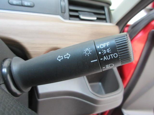 フリード＋ハイブリッド ハイブリッドＧ・ホンダセンシング　ワンオーナー　５人乗り　ホンダセンシング　社外ＳＤナビ　フルセグ　リアカメラ　ＤＶＤ　ＣＤ　ＢＴオーディオ　両側電動スライドドア　ＬＥＤヘッドライト　ドアバイザー　ＥＴＣ　スマートキー　衝突軽減　ＡＣ（8枚目）