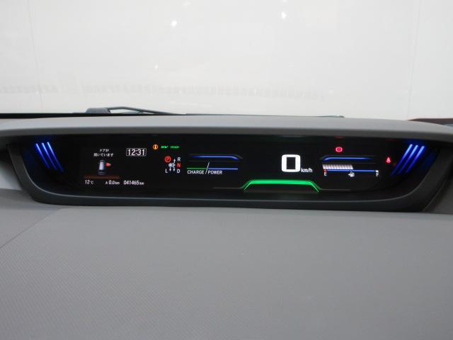 フリード＋ハイブリッド ハイブリッドＧ・ホンダセンシング　ワンオーナー　５人乗り　ホンダセンシング　社外ＳＤナビ　フルセグ　リアカメラ　ＤＶＤ　ＣＤ　ＢＴオーディオ　両側電動スライドドア　ＬＥＤヘッドライト　ドアバイザー　ＥＴＣ　スマートキー　衝突軽減　ＡＣ（15枚目）