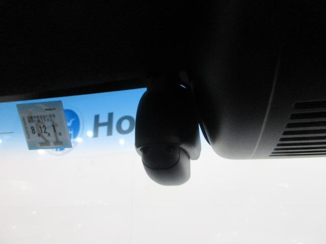 N-BOXカスタム G・Lターボホンダセンシング 純正前後ドライブレコーダー 純正9インチメモリーナビ リアカメラ CD DVD 両側電動スライドドア ETC ブライドスポット Bluetooth USB パドルシフト 純正アルミ ワンオーナー PW(5枚目)