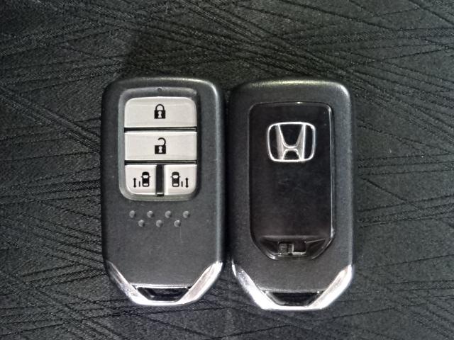 オデッセイ アブソルート・Xホンダセンシングアドバンスドパッケジ 7人 メモリーナビ 全周囲カメラ ETC USB入力端子 Bluetooth 純正アルミ LED パドルシフト ワンオーナー 記録簿 バックモニター付 運転席パワーシート ABS DVD再生可 地デジ(12枚目)