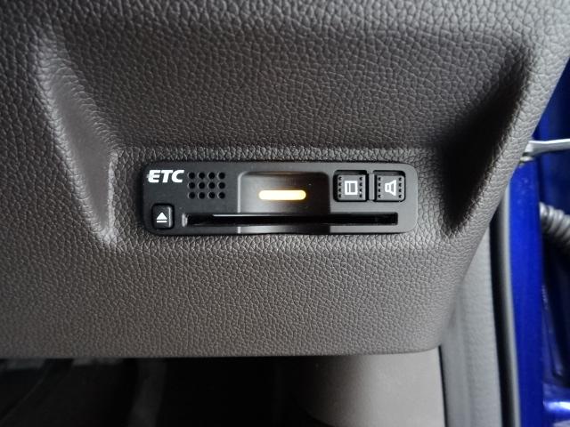 フリードハイブリッド ハイブリッド・Gホンダセンシング 6人 前後ドラレコ メモリーナビ ETC 後席モニター 両側電動スライドドア HondaSENSING 軽減ブレーキ キーフリーシステム 電動格納式ドアミラー ミュージックプレイヤー接続可 1オ-ナ-(8枚目)