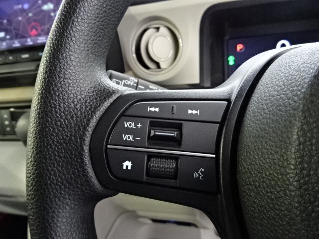 Ｎ－ＢＯＸ ベースグレード　当社デモカー　ＨｏｎｄａＳＥＮＳＩＮＧ　ドラレコ　メモリーナビ　リアカメラ　両側電動ドア　シートヒーター　ＥＴＣ　ＬＥＤライト　ＢＬＵＥＴＯＯＴＨ　衝突軽減システム　スマートキ－　車線維持支援システム（6枚目）