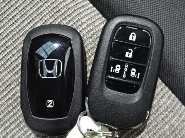 Ｎ－ＢＯＸ ベースグレード　当社デモカー　ＨｏｎｄａＳＥＮＳＩＮＧ　ドラレコ　メモリーナビ　リアカメラ　両側電動ドア　シートヒーター　ＥＴＣ　ＬＥＤライト　ＢＬＵＥＴＯＯＴＨ　衝突軽減システム　スマートキ－　車線維持支援システム（14枚目）