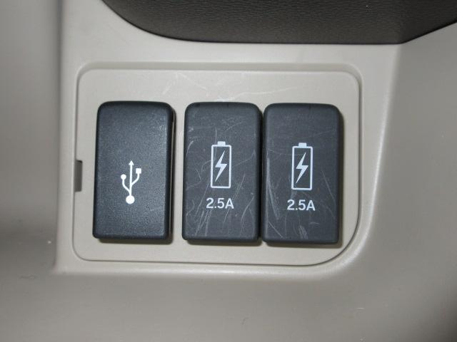 Ｎ－ＢＯＸ Ｇ・Ｌホンダセンシング　メモリーナビ　リアカメラ　両側電動スライドドア　ＥＴＣ　Ｂｌｕｅｔｏｏｔｈ　ＵＳＢ　ＬＥＤヘッドライト　オートライト　ドアバイザー　ワンオーナー　Ｗ電動ドア　レーダブレーキ　Ａストップ　ＡＴハイビーム（11枚目）