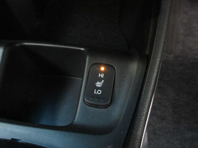 背中とお尻がポッカポカで心地よいシートヒーターも装備されています。真冬でも数十秒で効き始めるので寒さが苦手な方の必需品です☆