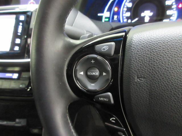 アコードハイブリッド ＥＸ　ＨｏｎｄａＳＥＮＳＩＮＧ　ドラレコ　メモリーナビ　リアカメラ　シートヒーター　パワーシート　ＥＴＣ　純正アルミ　Ｂｌｕｅｔｏｏｔｈ　パドルシフト　ワンオーナー　バックモニター　Ｐシート　Ｐセンサー（8枚目）