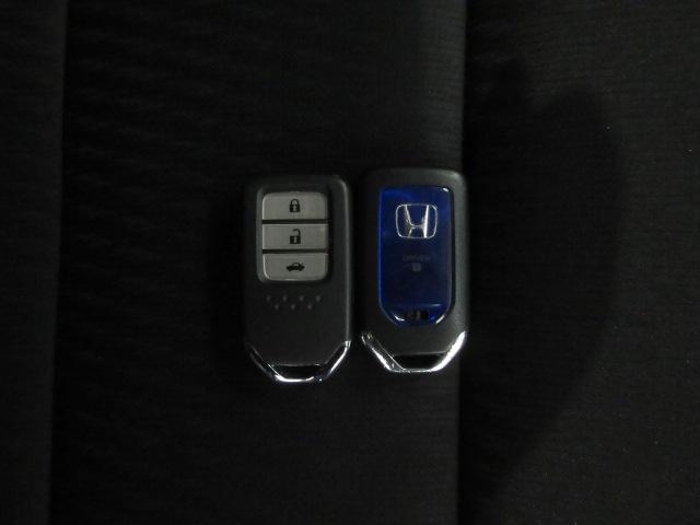アコードハイブリッド ＥＸ　ＨｏｎｄａＳＥＮＳＩＮＧ　ドラレコ　メモリーナビ　リアカメラ　シートヒーター　パワーシート　ＥＴＣ　純正アルミ　Ｂｌｕｅｔｏｏｔｈ　パドルシフト　ワンオーナー　バックモニター　Ｐシート　Ｐセンサー（20枚目）