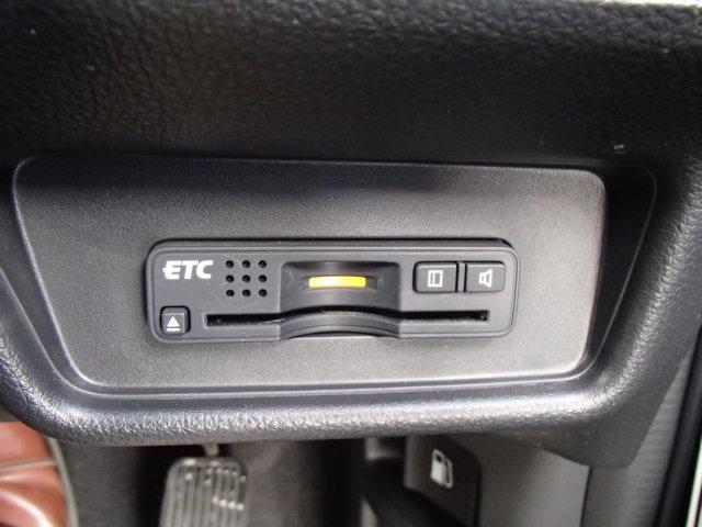 オデッセイ アブソルート・ＥＸ　インターナビ　全周囲カメラ　バックカメラ　フルセグ　ＵＳＢ接続　Ｂｌｕｅｔｏｏｔｈ接続　ＬＥＤヘッドライト　純正アルミホイール　前後ドライブレコーダー　ＥＴＣ　整備記録簿　シ－トヒ－タ－　スマ－トキ－（13枚目）