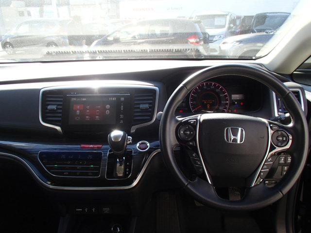 オデッセイ アブソルート・ＥＸ　インターナビ　全周囲カメラ　バックカメラ　フルセグ　ＵＳＢ接続　Ｂｌｕｅｔｏｏｔｈ接続　ＬＥＤヘッドライト　純正アルミホイール　前後ドライブレコーダー　ＥＴＣ　整備記録簿　シ－トヒ－タ－　スマ－トキ－（14枚目）