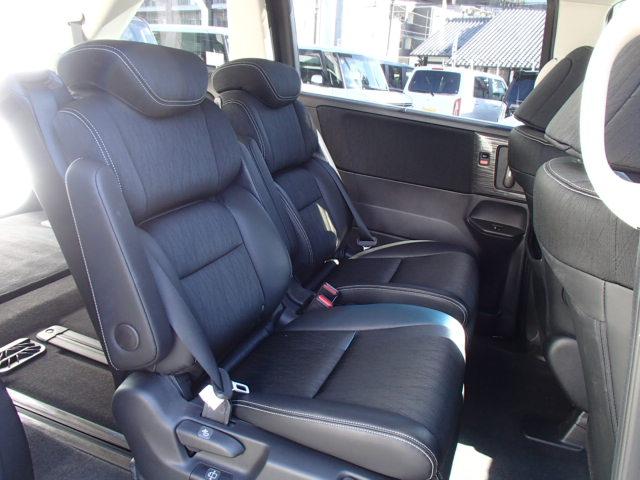 オデッセイ アブソルート・ＥＸ　インターナビ　全周囲カメラ　バックカメラ　フルセグ　ＵＳＢ接続　Ｂｌｕｅｔｏｏｔｈ接続　ＬＥＤヘッドライト　純正アルミホイール　前後ドライブレコーダー　ＥＴＣ　整備記録簿　シ－トヒ－タ－　スマ－トキ－（16枚目）